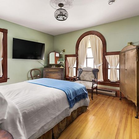 Le Griffon Bed & Breakfast Shediac Exterior photo