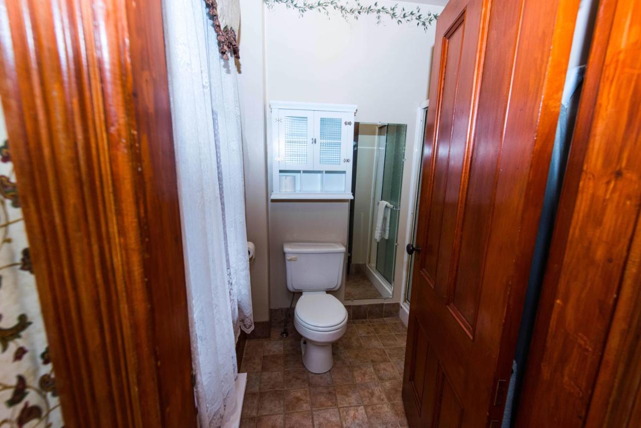 Le Griffon Bed & Breakfast Shediac Exterior photo
