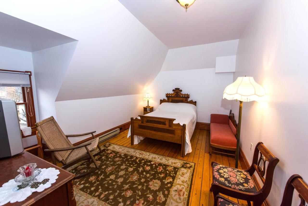 Le Griffon Bed & Breakfast Shediac Exterior photo